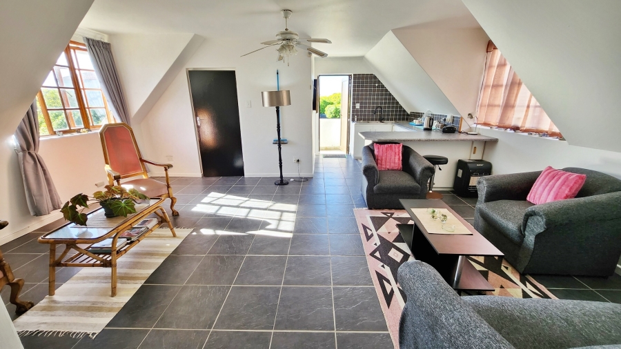 5 Bedroom Property for Sale in Struisbaai Western Cape
